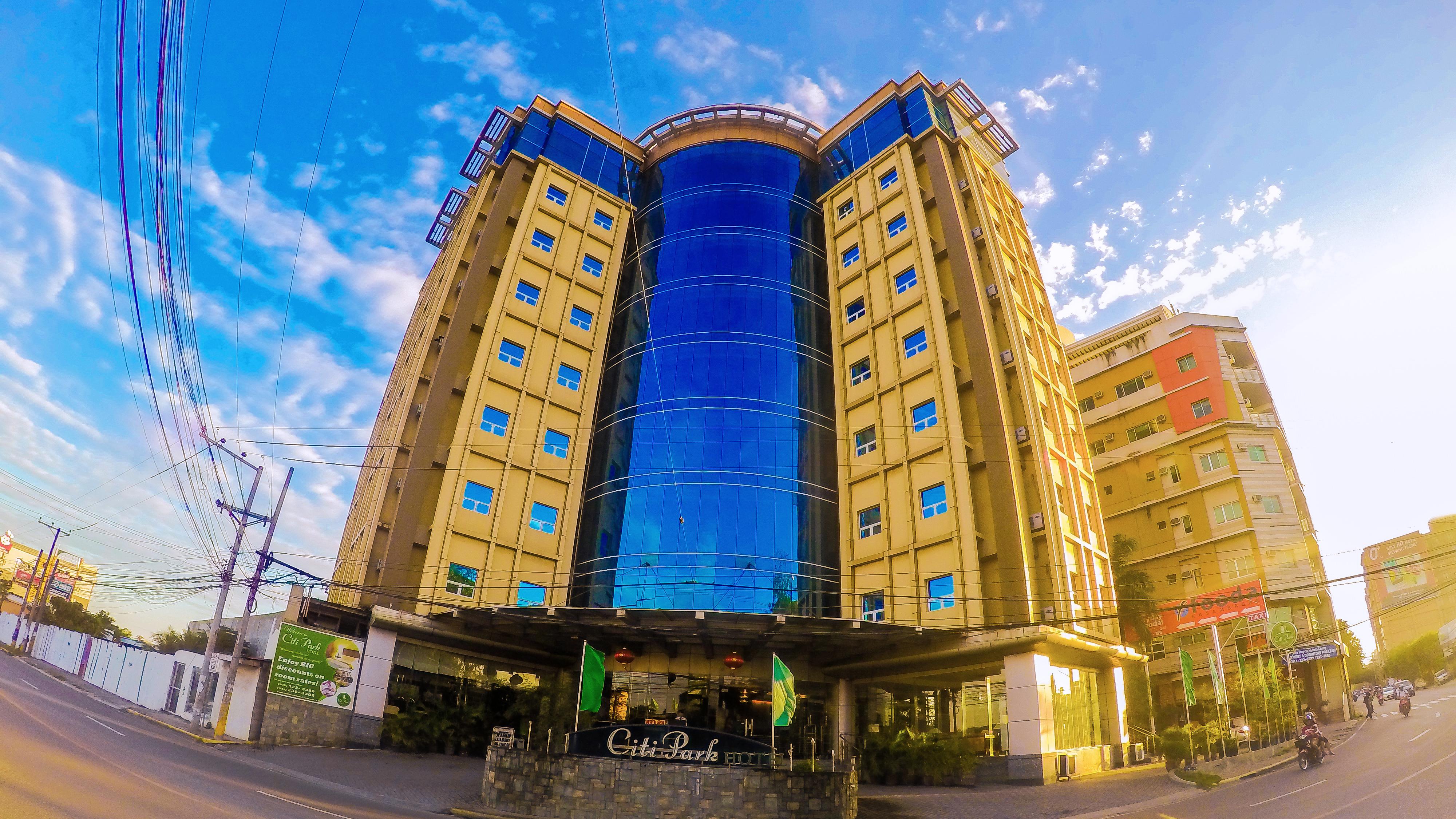 Citi Park Hotel Cebu Powered By Cocotel Exteriör bild