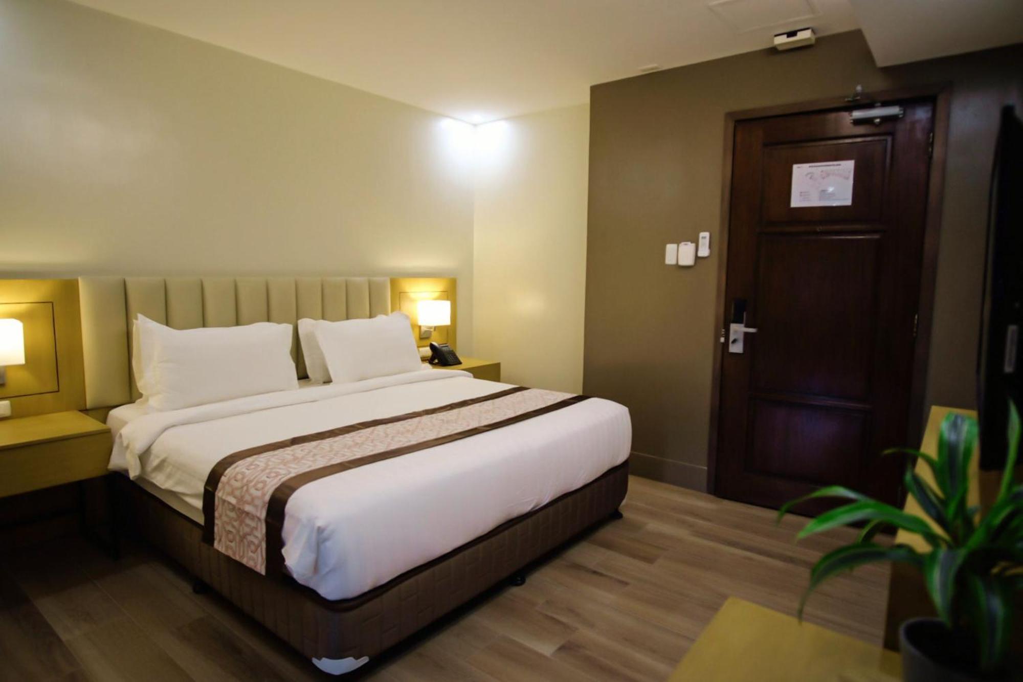 Citi Park Hotel Cebu Powered By Cocotel Exteriör bild