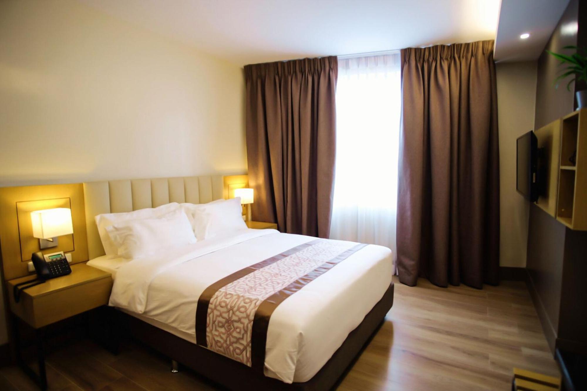 Citi Park Hotel Cebu Powered By Cocotel Exteriör bild