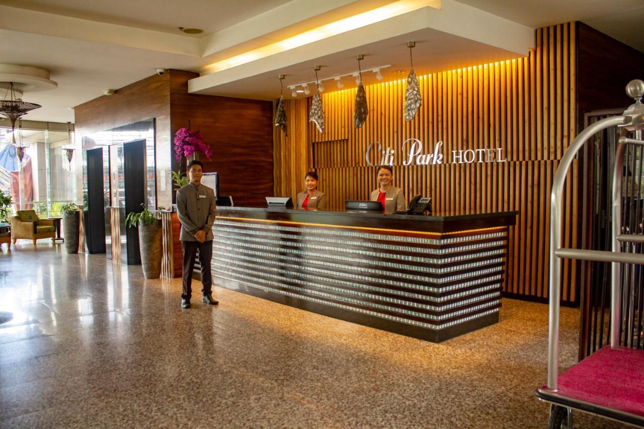 Citi Park Hotel Cebu Powered By Cocotel Exteriör bild